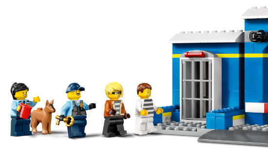 Picture of LEGO City 60370 Police Station Chase