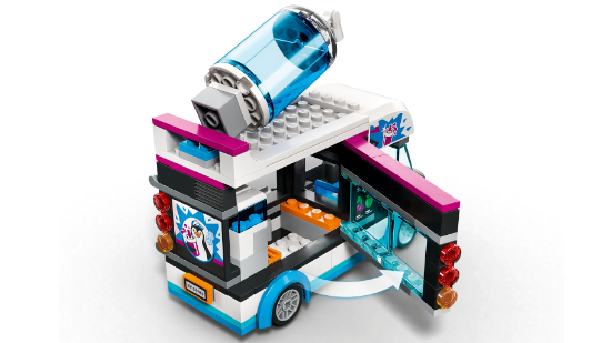 Picture of LEGO City 60384 Penguin Slushy Van