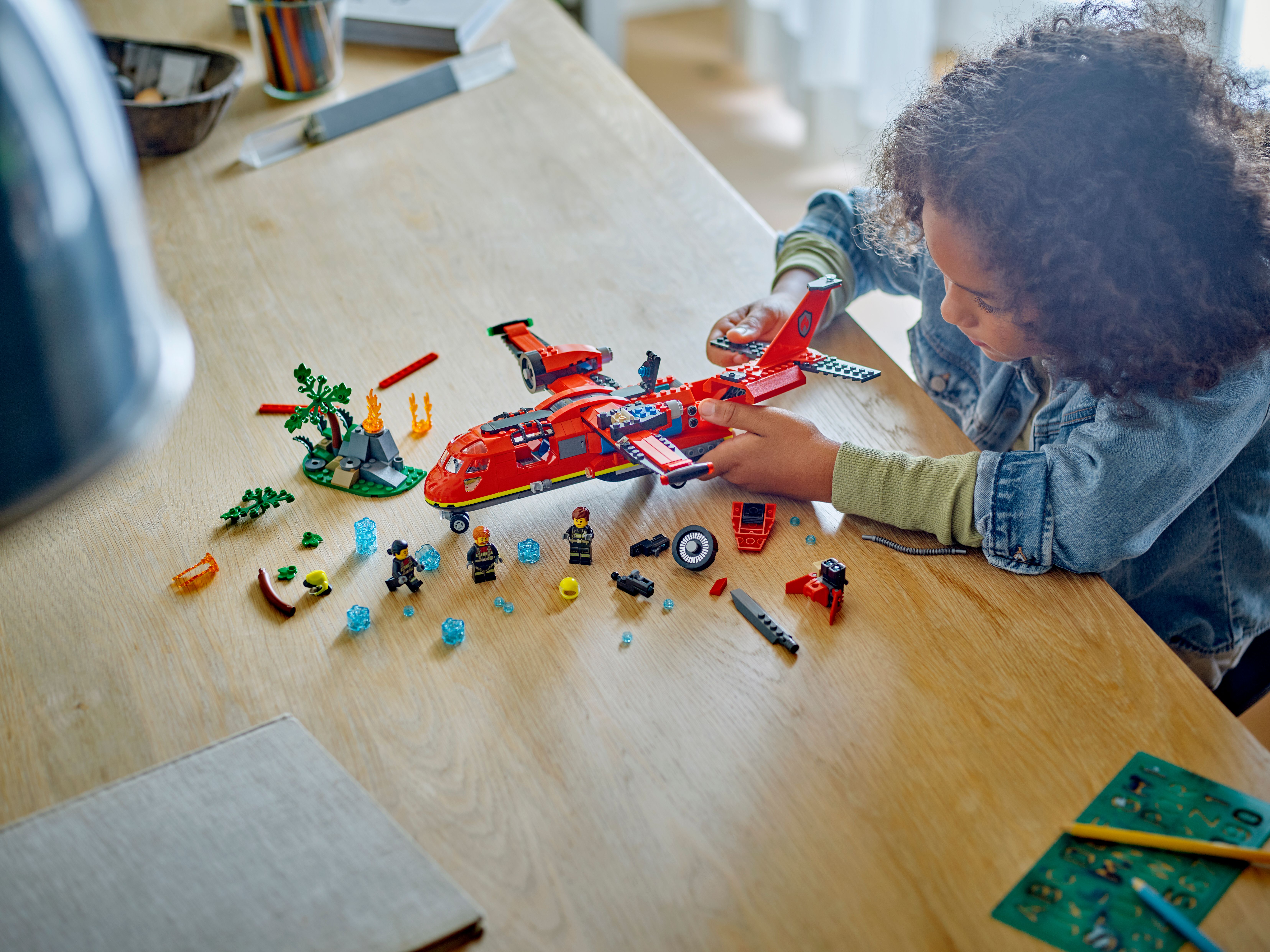 Picture of LEGO City 60413 Fire Rescue Plane