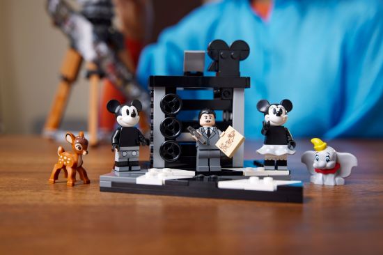 Picture of LEGO Disney Classic 43230 Walt Disney Tribute Camera