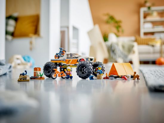 Picture of LEGO City 60387 4x4 Off-Roader Adventures