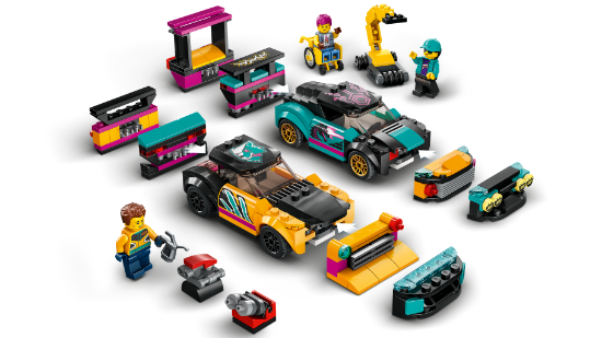 Picture of LEGO City 60389 Custom Car Garage