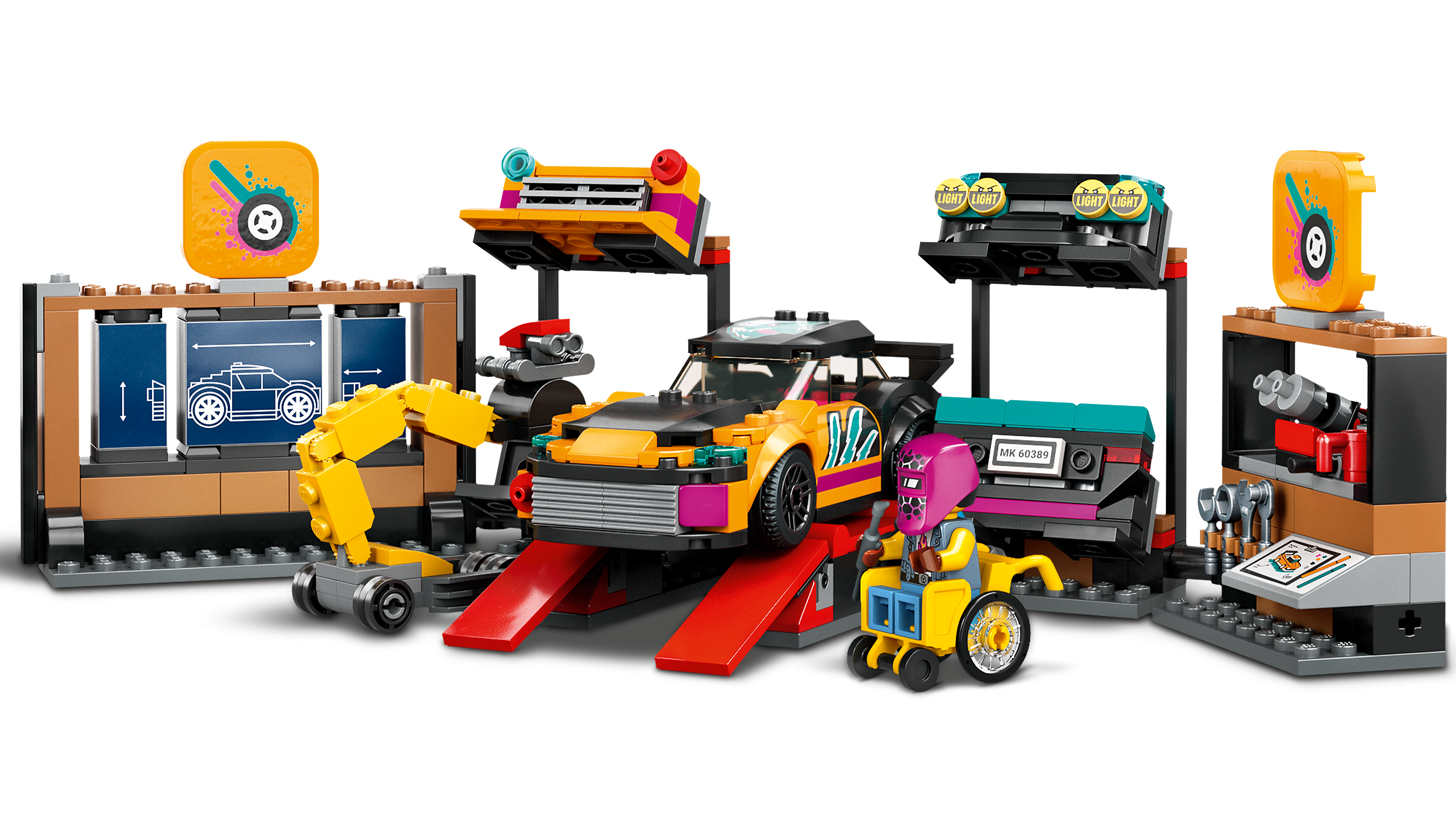 Picture of LEGO City 60389 Custom Car Garage