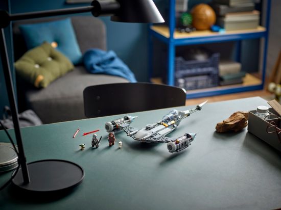 Picture of LEGO Star Wars 75325 The Mandalorian's N-1 Starfighter™