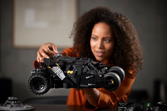 Picture of LEGO BATMAN 76240 Batmobile Tumbler