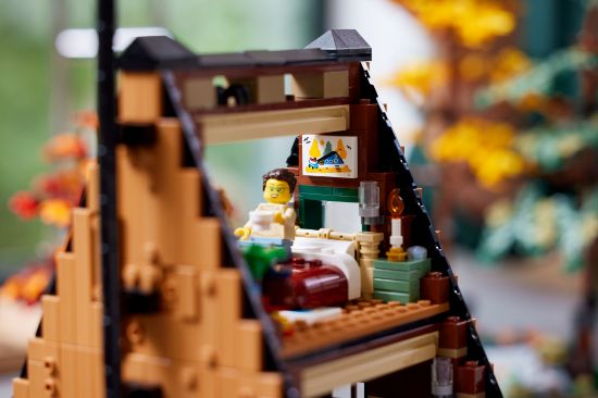 Picture of LEGO IDEAS 21338 A-Frame Cabin