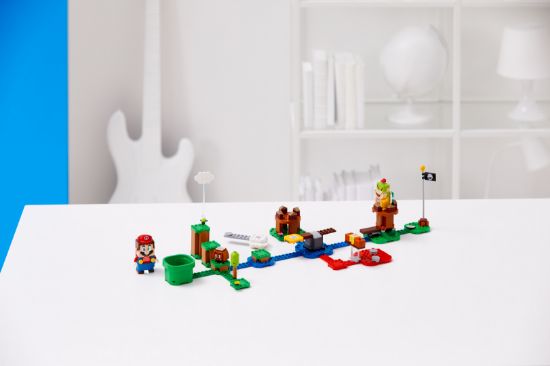 Picture of LEGO SUPER MARIO 71360 Adventures with Mario Starte