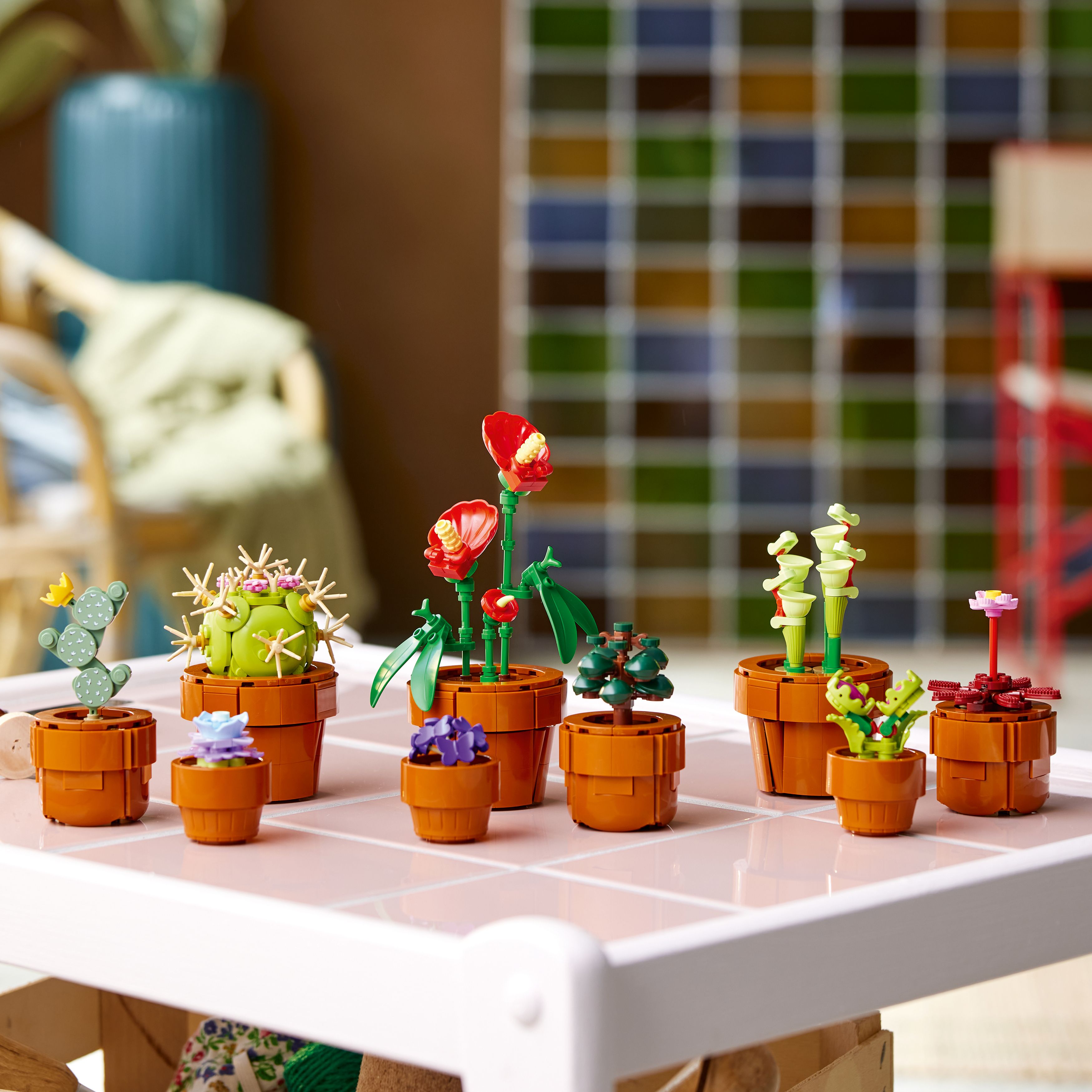 Picture of LEGO Icons 10329 Tiny Plants