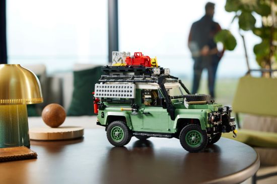 Picture of LEGO Icons 10317 Land Rover Classic Defender 90