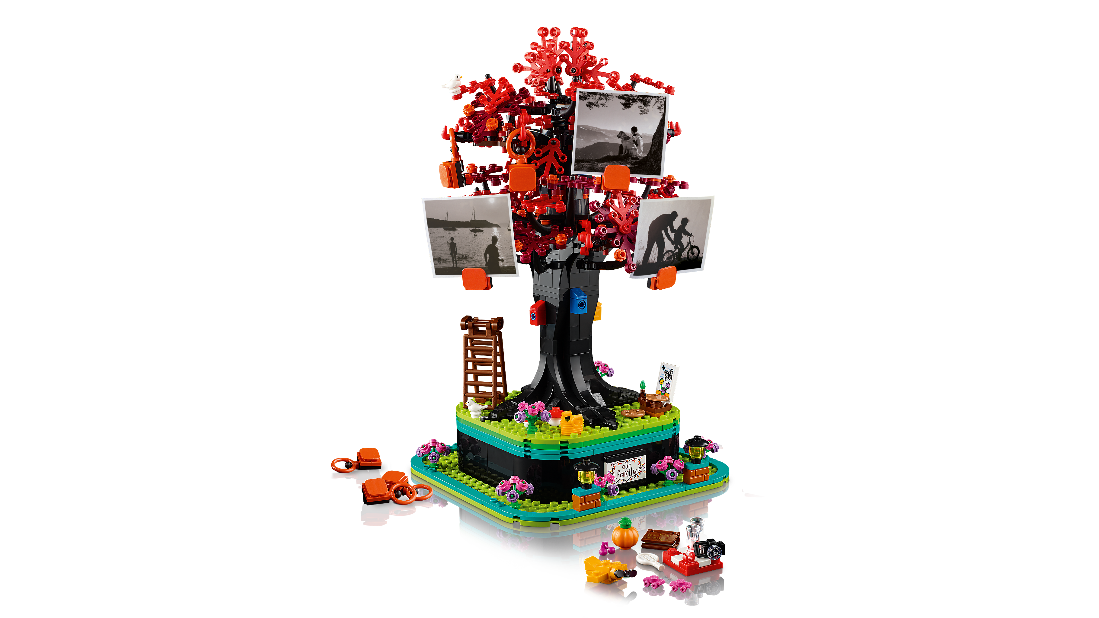 Picture of LEGO IDEAS 21346 Family Tree