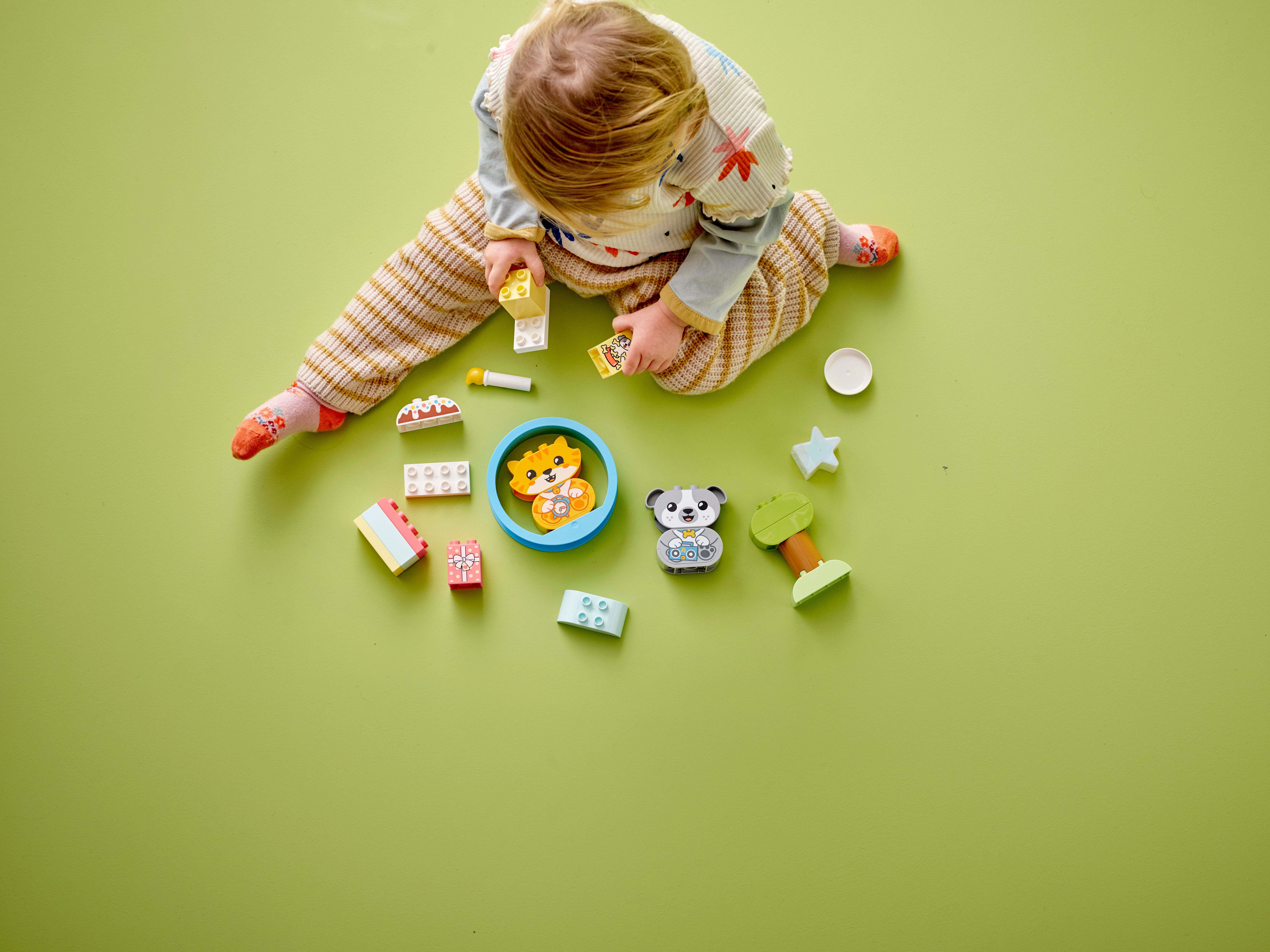 Picture of LEGO DUPLO 10977 My First Puppy & Kitten