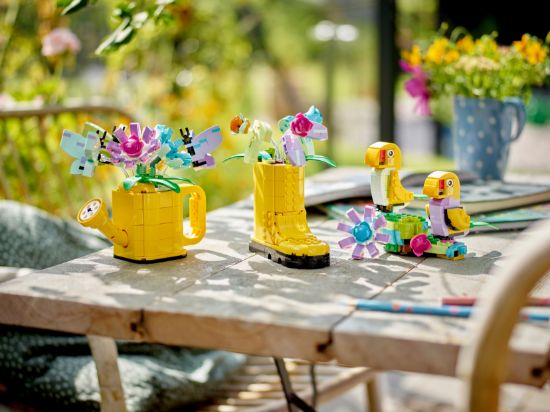 Picture of LEGO Creator 31149 Flowers in Watering Can 3in1 Toy