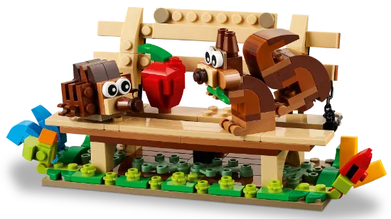 Picture of LEGO Creator 31143 Birdhouse Building Toy Set