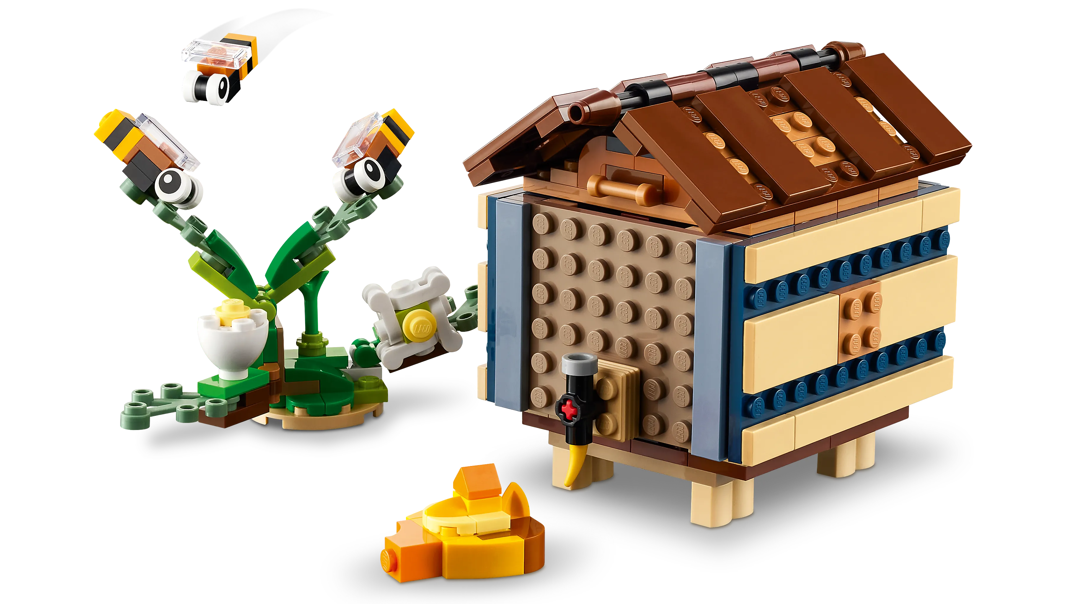 Picture of LEGO Creator 31143 Birdhouse Building Toy Set