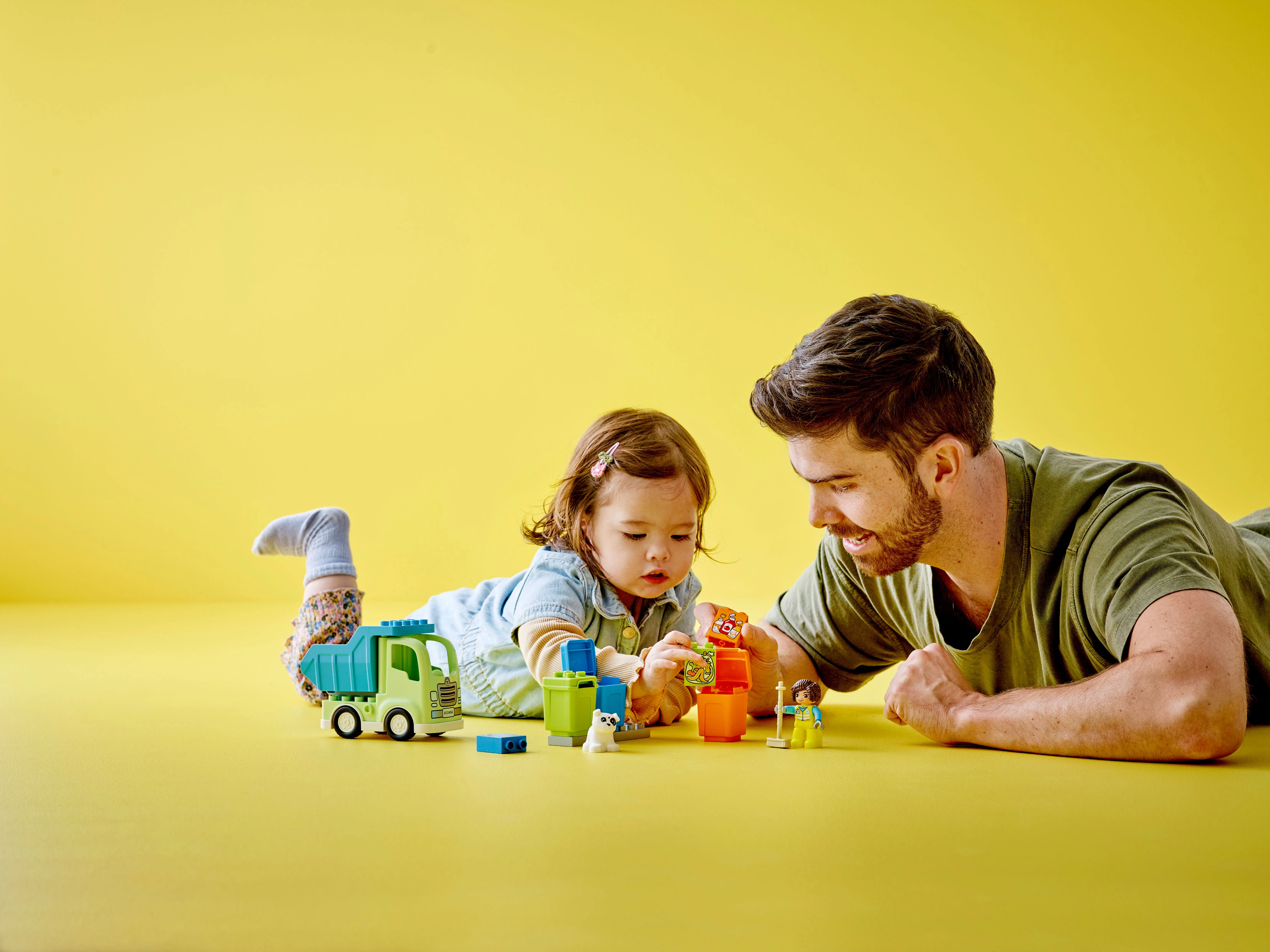 Picture of LEGO Duplo 10987 Recycling Truck