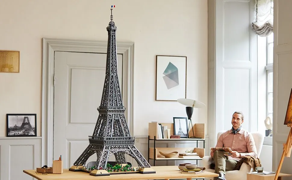 Picture of LEGO Icons 10307 Eiffel Tower