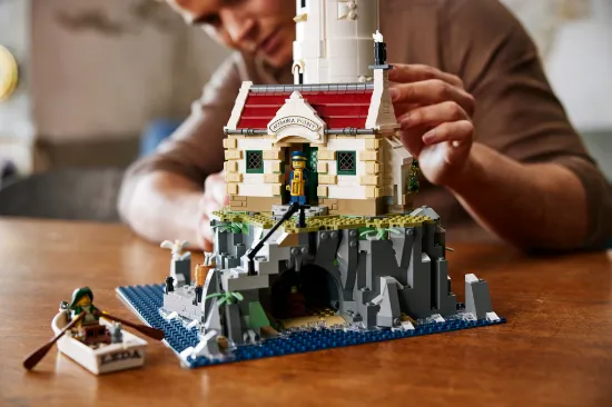 Picture of LEGO IDEAS 21335 Motorized Lighthouse