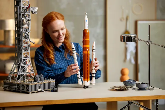 Picture of LEGO Icons 10341 NASA Artemis Space Launch System