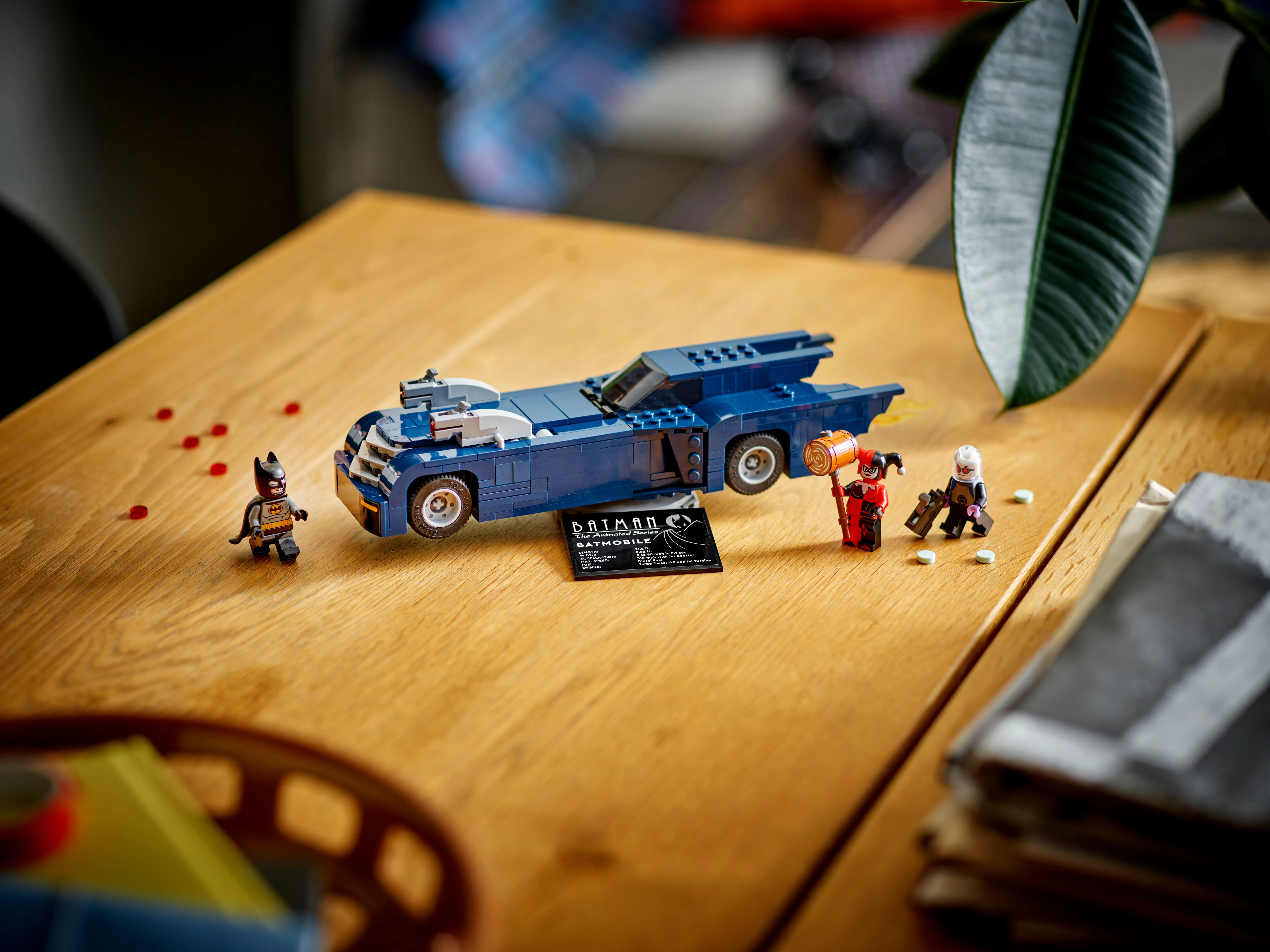 Picture of LEGO Super Heroes DC 76274 Batman with the Batmobile vs. Harley Quinn and Mr. Freeze