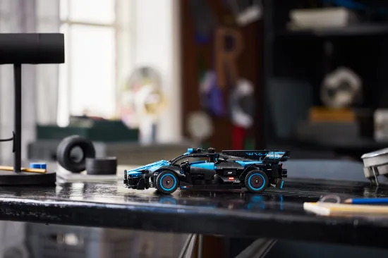 Picture of LEGO Technic 42162 Bugatti Bolide Agile Blue