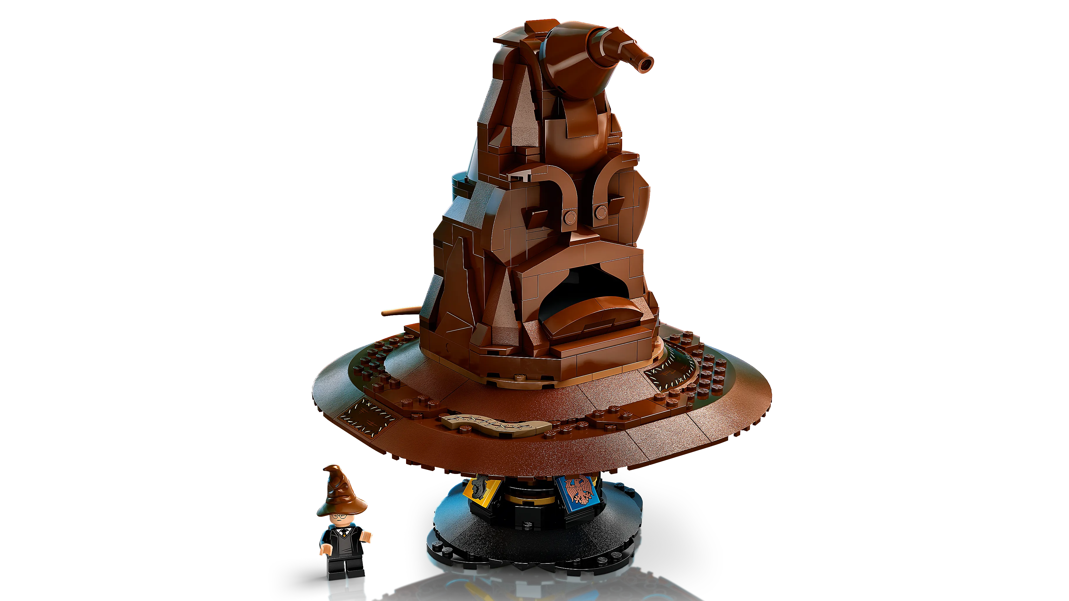 Picture of LEGO Harry Potter 76429 Talking Sorting Hat