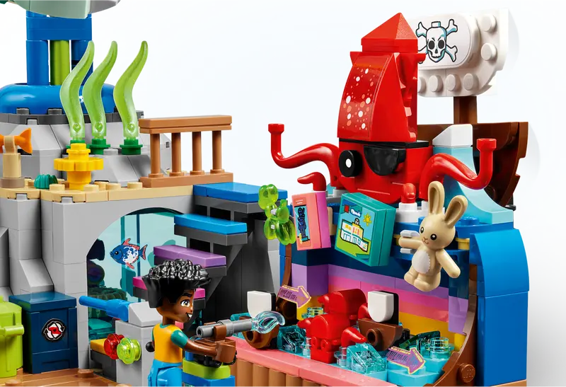 Picture of LEGO Friends 41737 Beach Amusement Park