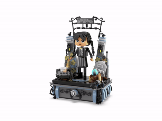 Picture of LEGO Wednesday  76780 Addams Figure