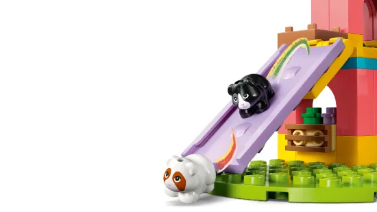 Picture of LEGO Friends 42640 Guinea Pig Playground 