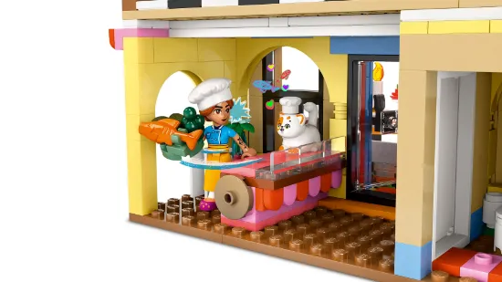 Picture of LEGO Friends 42655 Restaurant and Cooking School 