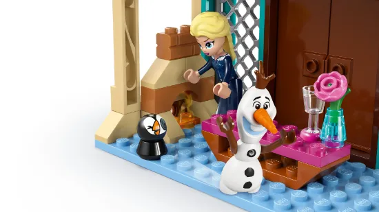 Picture of LEGO Disney Princess 43265 Arendelle Frozen Castle 