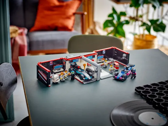 Picture of LEGO City 60444 F1 Garage & Mercedes-AMG & Alpine Cars 