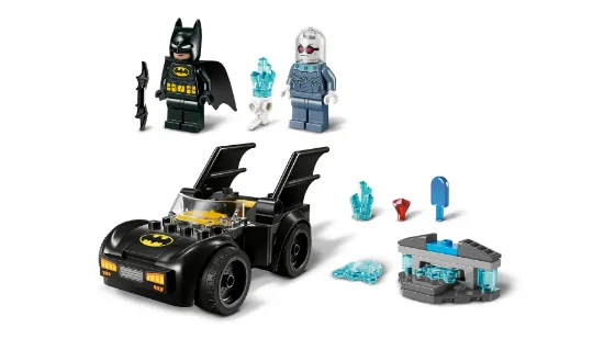 Picture of LEGO Super Heroes DC 76301 Batman & Batmobile vs. Mr. Freeze 