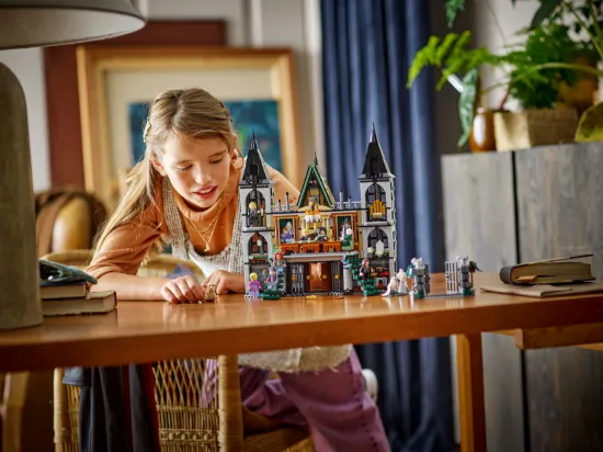 Picture of LEGO Harry Potter 76453 Malfoy Manor 