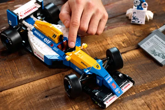 Picture of LEGO Icons 10353 Williams Racing FW14B & Nigel Mansell