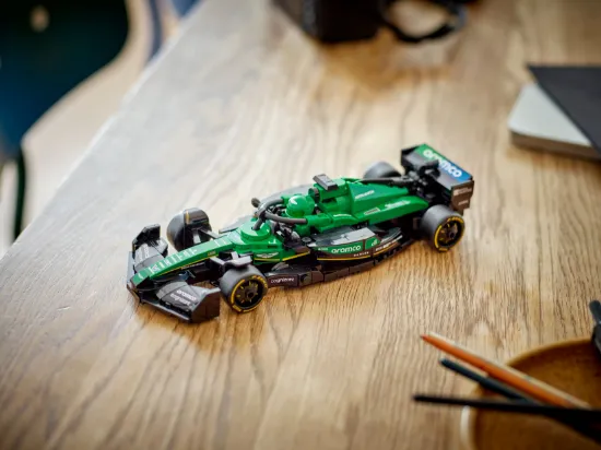 Picture of LEGO Speed Champions 77245 Aston Martin Aramco F1® AMR24 Race Car